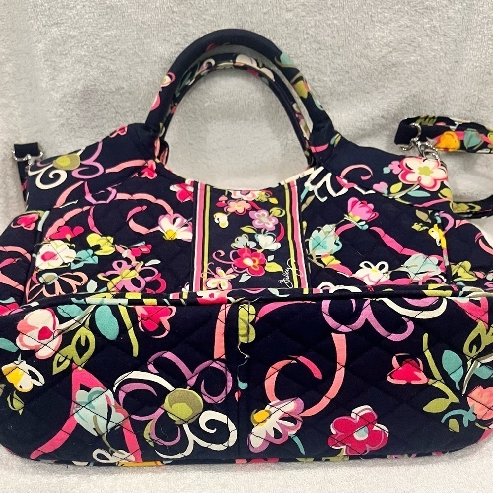 Vera Bradley ribbons magnetic closure purse - Picture 3 of 10